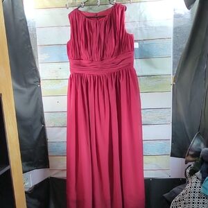 Elegant Burgundy Sleeveless Dress